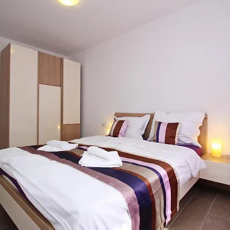 Apartamento By The Sea - Krk - 18845 *