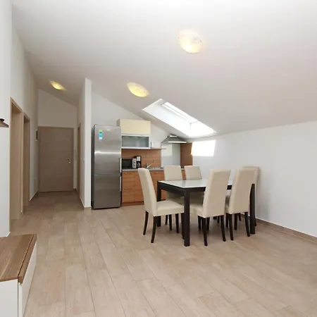 By The Sea - Krk - 18845 Apartamento *