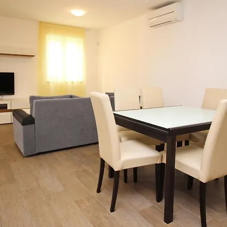 Apartamento By The Sea - Krk - 18845 *